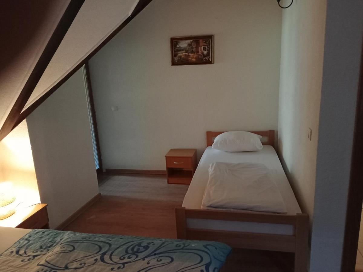 Hotel Prenociste/Restoran Lovac Bihać Exteriér fotografie